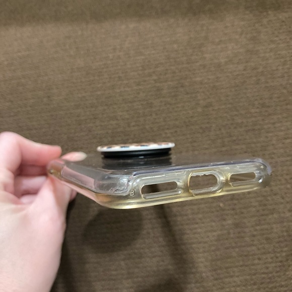 iPhone 7 Otterbox Symmetry Clear Phone Case - Picture 3 of 4